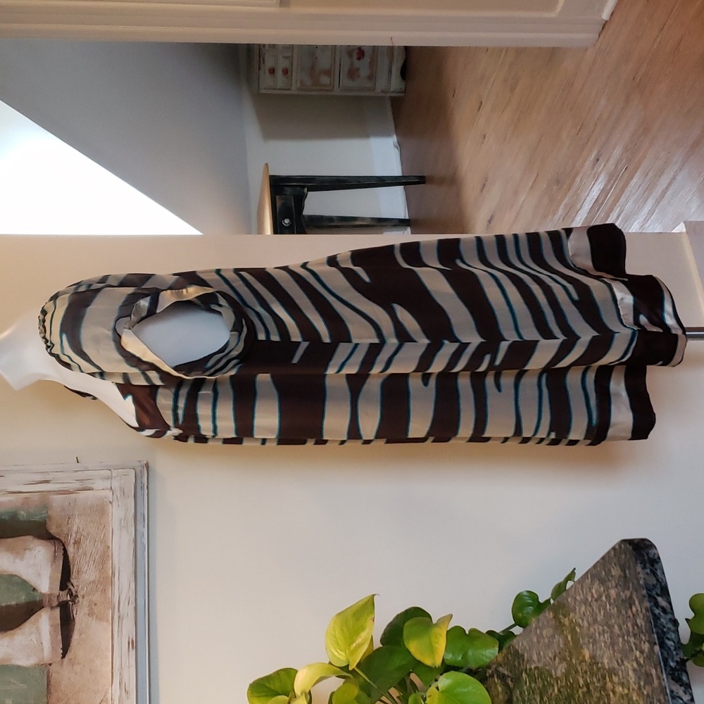 Amanda Lane Dress - Picture 5 of 10